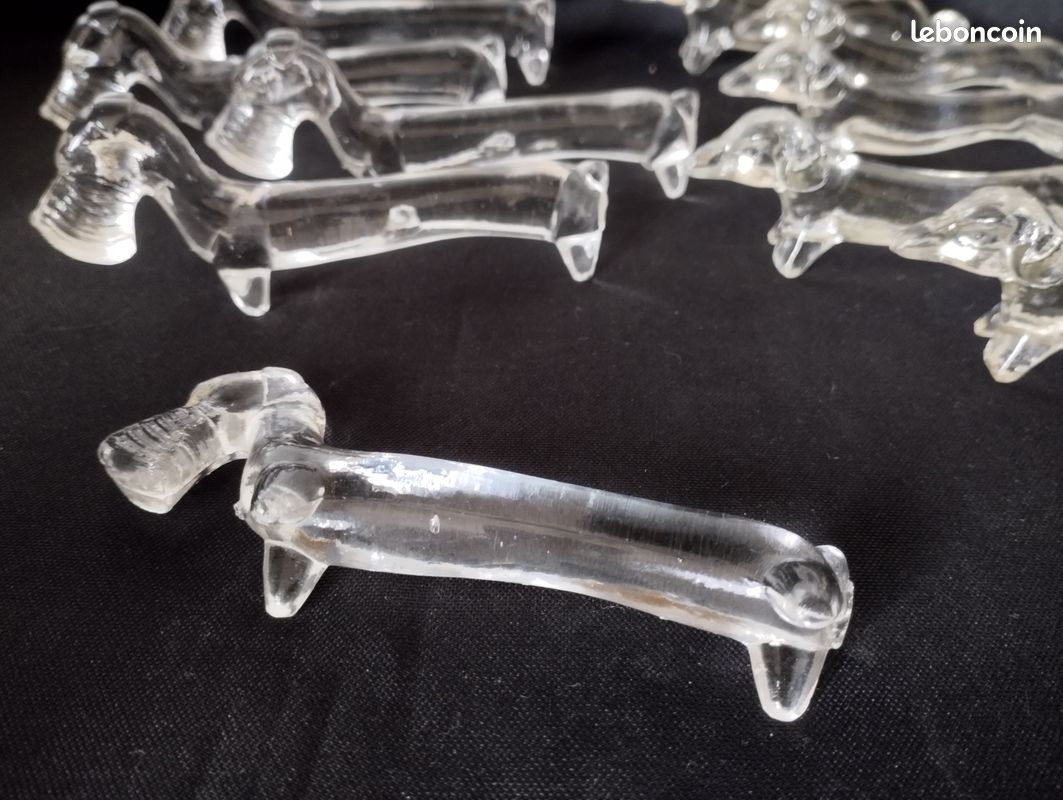 Porte couteau (12) - Plaqué(e) argent - porte couteaux en forme de chiens teckels