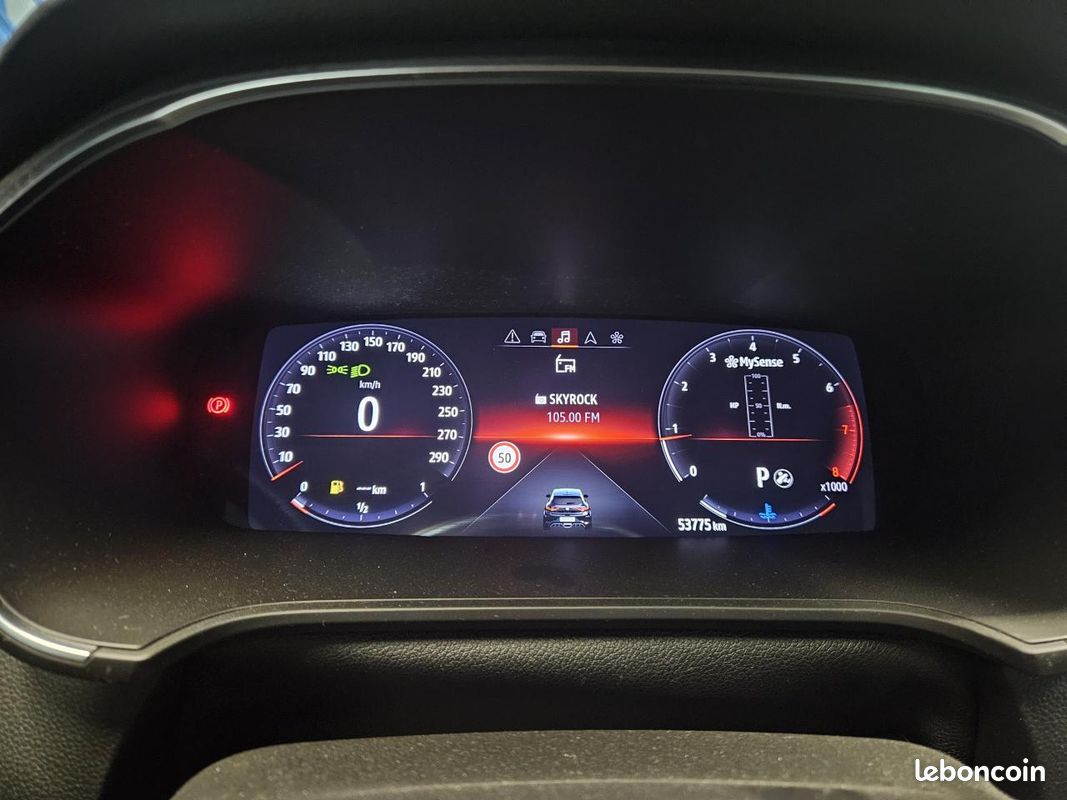 RENAULT MEGANE RS 1.8 TCe 300 EDC (image 17)