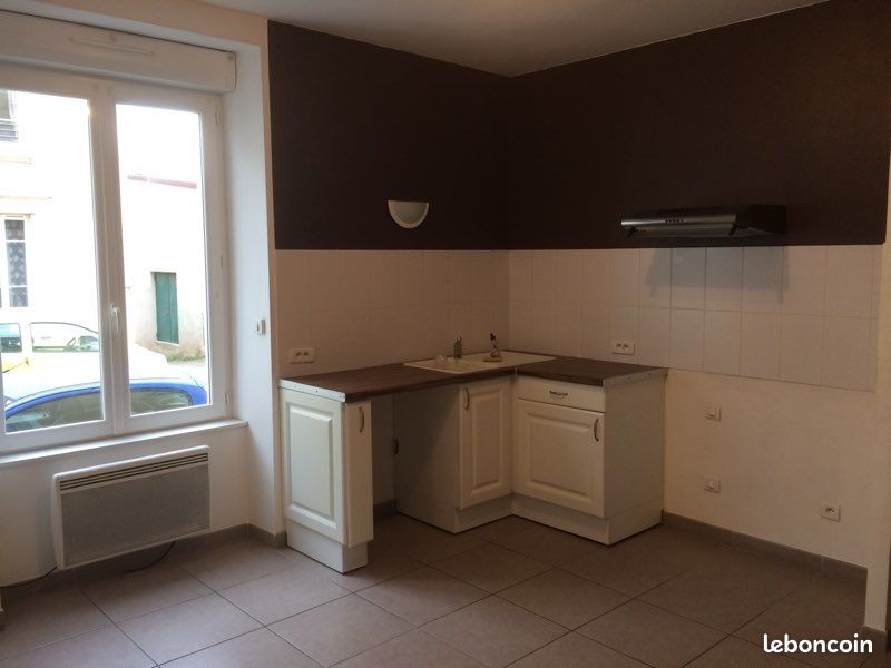 Appartement 3 pièces 67 m² · à Roanne · 67 m² · 499 €