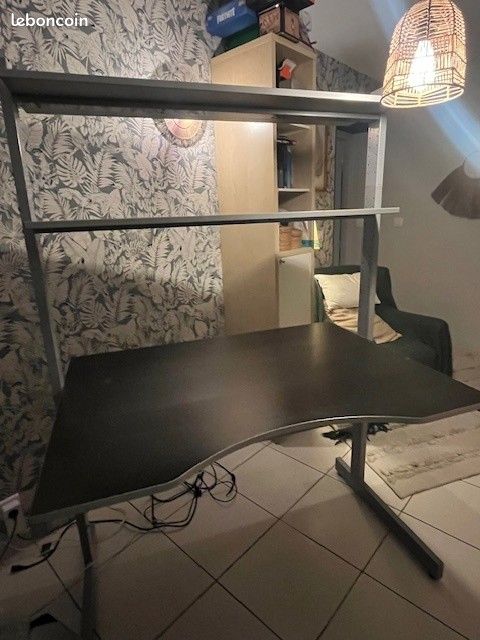 Bureau IKEA (image 2)