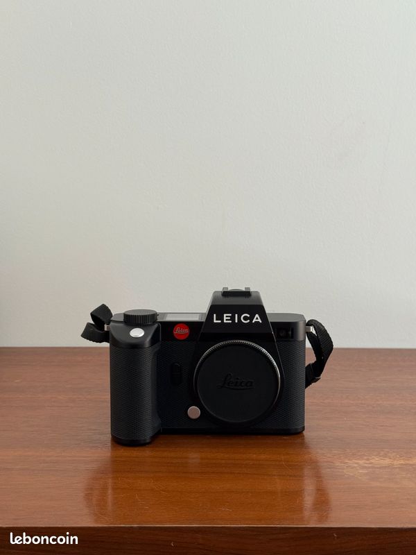 Appareil photo Leica SL2 + Objectif Leica Vario-Elmarit 24-70mm / Sous garantie (image 1)