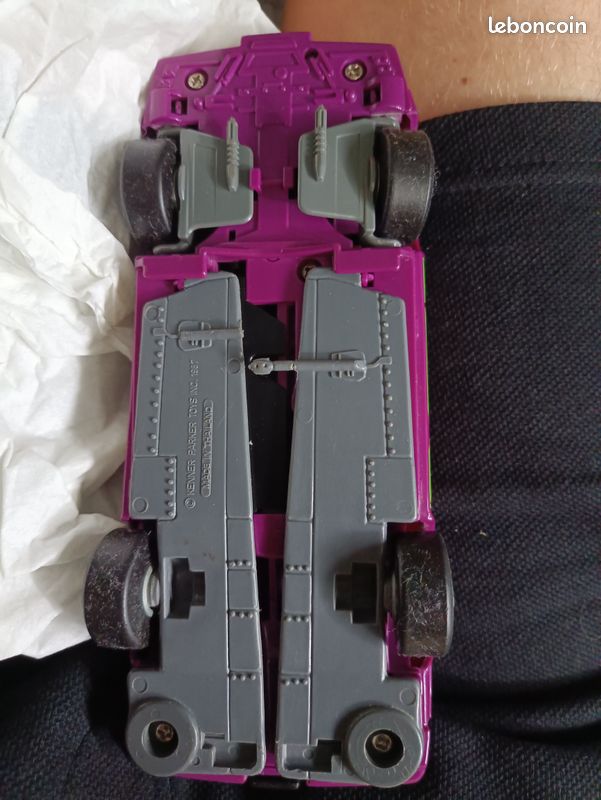 Auctions | Kenner M.A.S.K MANTA vehicle