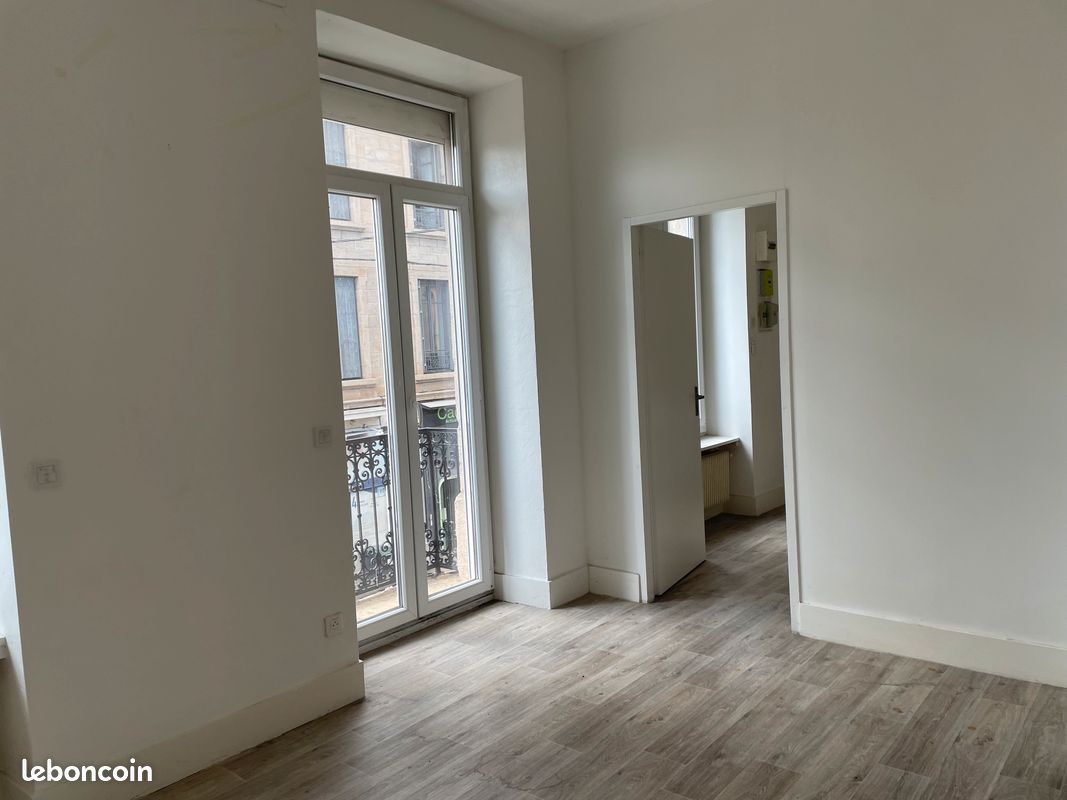 Appartement 2 pièces 50 m² · à Saint-Chamond · 50 m² · 365 €