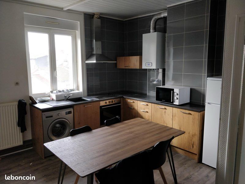 Appartement 2 pièces 56 m² · à Le Chambon-Feugerolles · 56 m² · 550 €/mois