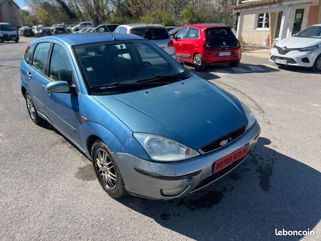 FORD Focus Berline FOCUS BASE tdci 115 (image 2)
