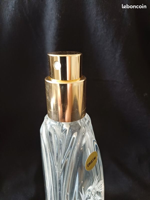 Ancien flacon de parfum en cristal. Fabriquer à la main (image 7)