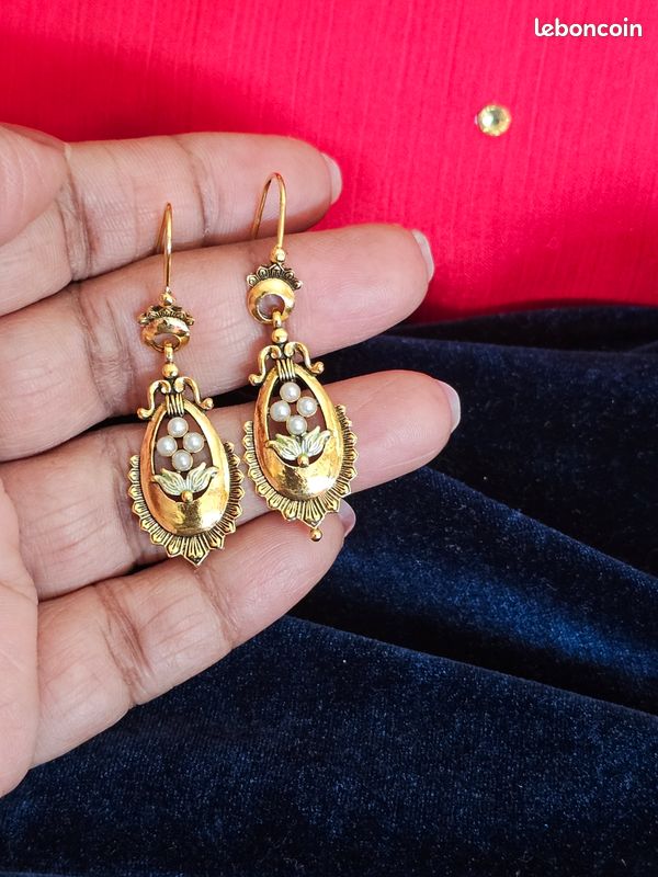 Lot De Jolies Boucles D’oreilles Vintage – Modèle Fantaisie Rétro – Parfait Pour Accessoiriser