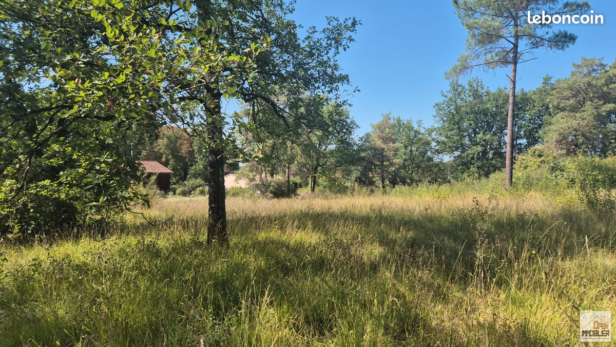 Terrain 1658 m² · à Marcillac-Saint-Quentin · 1 658 m² · 49 000 €