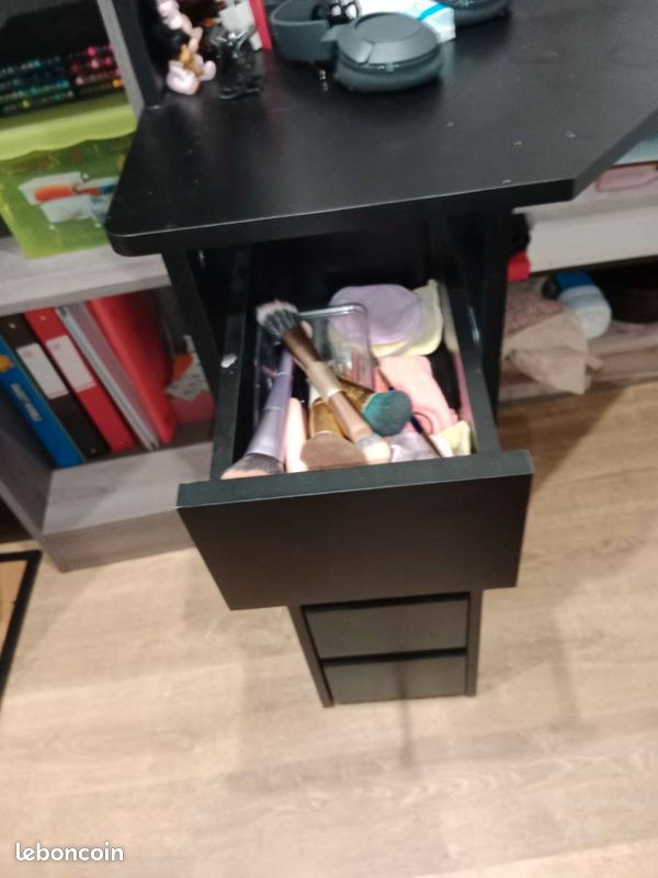 Coiffeuse d'angle avec led (image 1)