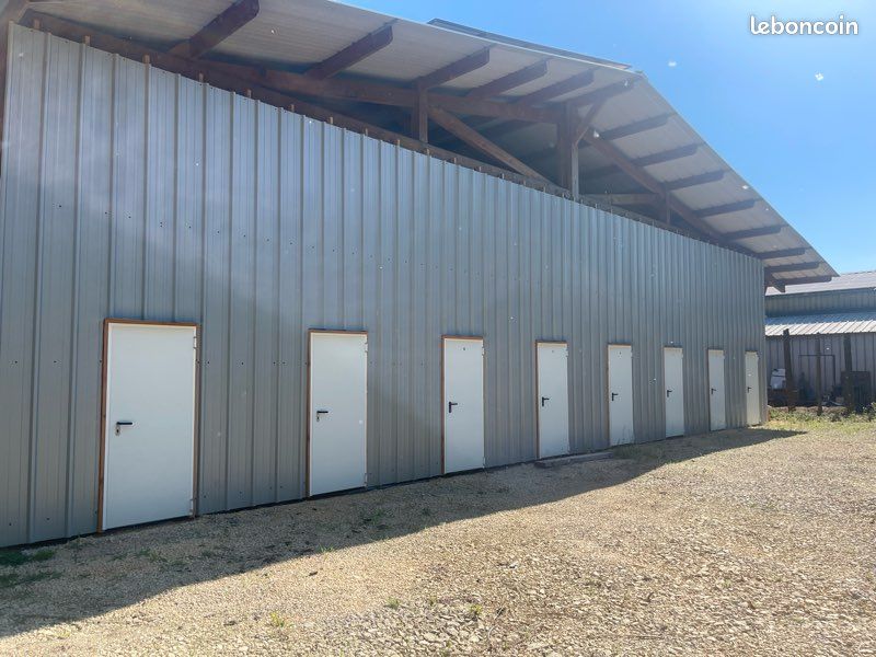 Local commercial 1 pièce 600 m² · à Martignargues · 600 m² · 50 €