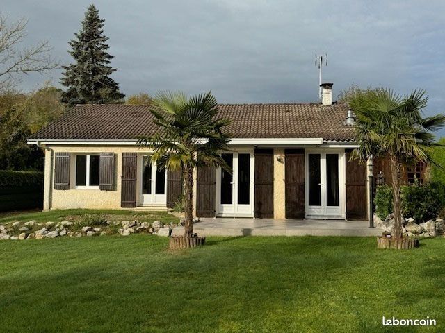 Maison 5 pièces 111 m² · à Burcin · 111 m² · 1 000 €