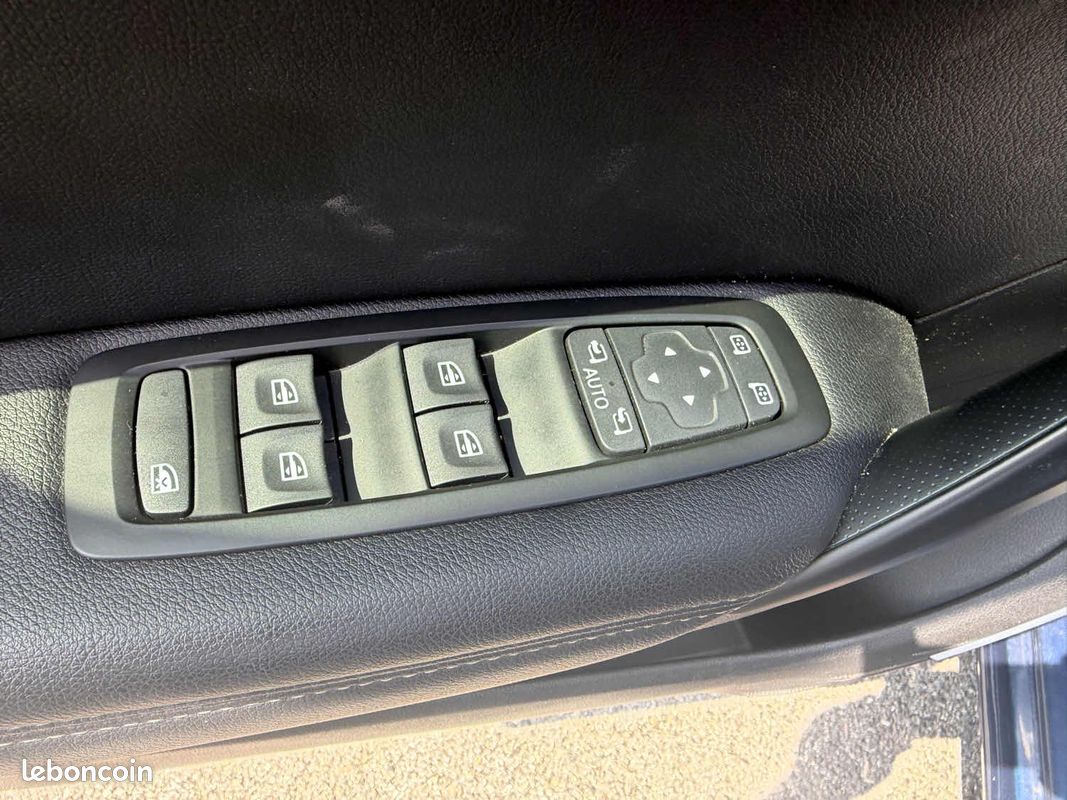 Renault megane 4 1.5 dci 110ch energy intens edc garantie (image 11)