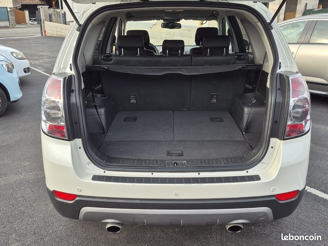 CHEVROLET Captiva (C140) 2.2L VCDi AWD 16V 184 cv 7 PLACES 4X4 (image 4)