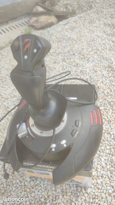Joystick de vol T.Flight Stick X Thrustmaster (image 2)