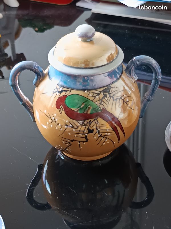 7 tasses et sucrier porcelaine japonaise Décor délicat d’oiseaux exotiques sur branches fleuries, (image 11)
