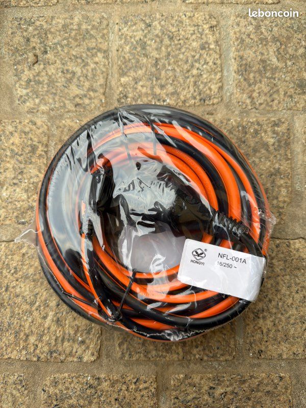 Rallonge Électrique 10 M – 1 Prise 16A, Câble HO5VVF 3x1,5 Mm², Noir/Orange, Puissance 3500 W