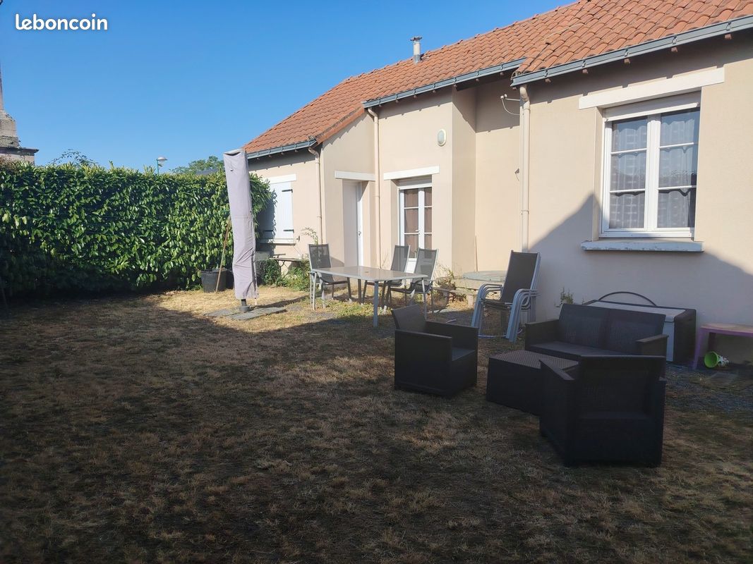 Maison 3 pièces 74 m² · à Saint-Lumine-de-Clisson · 74 m² · 736 €