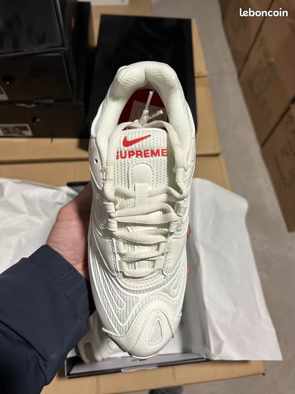 HOT Supreme Air Max 98 Total White Supreme X Nike Air Max 98