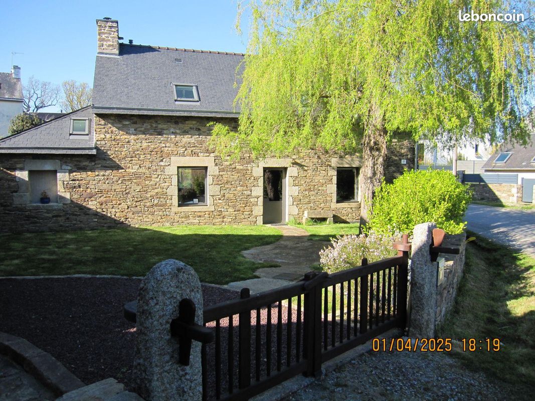 Maison 4 pièces 93 m² · à Moëlan-sur-Mer · 93 m² · 900 €/mois