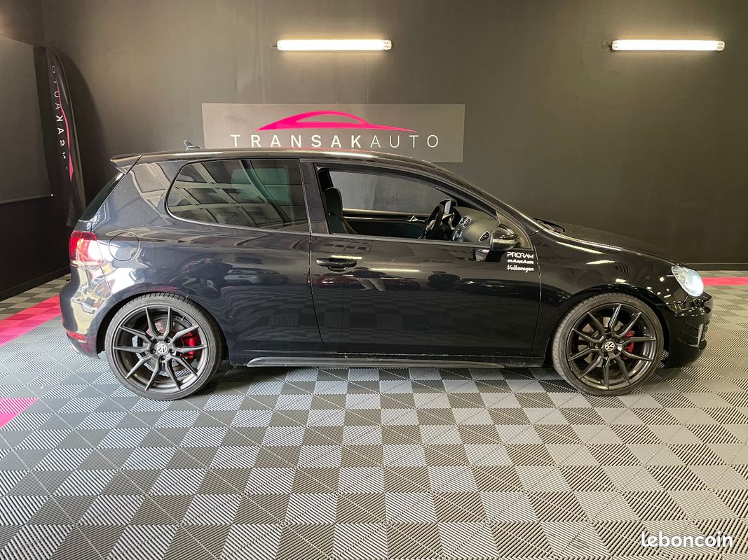 VOLKSWAGEN GOLF VI GTi 2.0 TSi 210 (image 2)