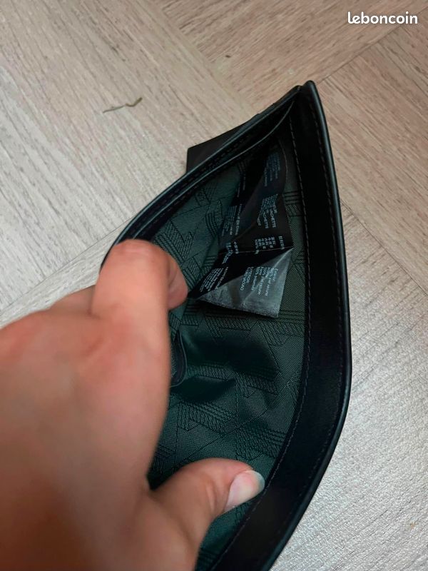 💳 PAIEMENT X4 : Portefeuille Lacoste en cuir noir - Très bon Etat (image 15)