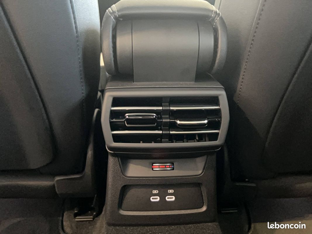 AUDI A3 Berline 35 TFSI Mild Hybrid 150 S tronic 7 S line (image 25)