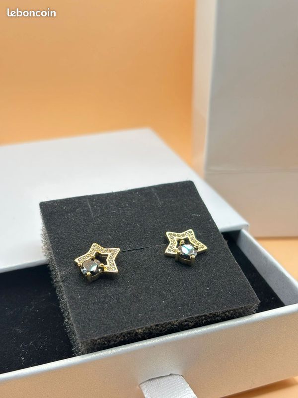 Boucles d'oreilles en argent plaquage or et diamants de moissonite avec carte gra certificat (image 4)