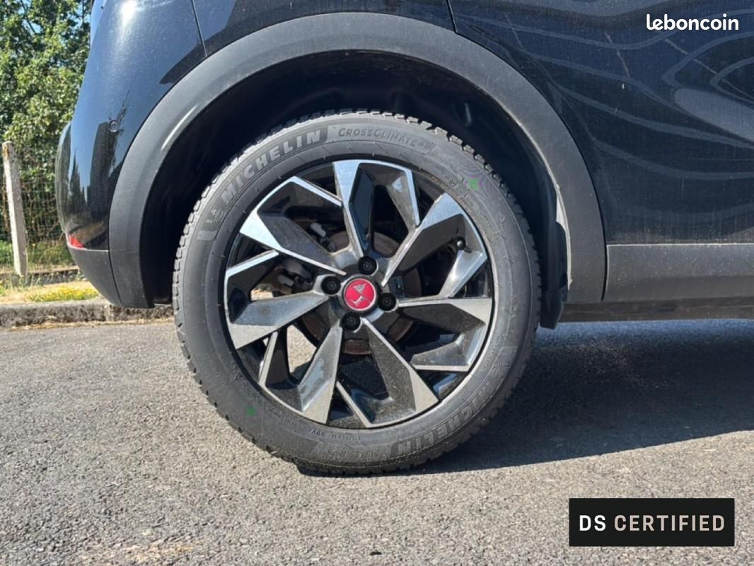 DS 3 BlueHDi 130 EAT8 Performance Line+ (image 11)