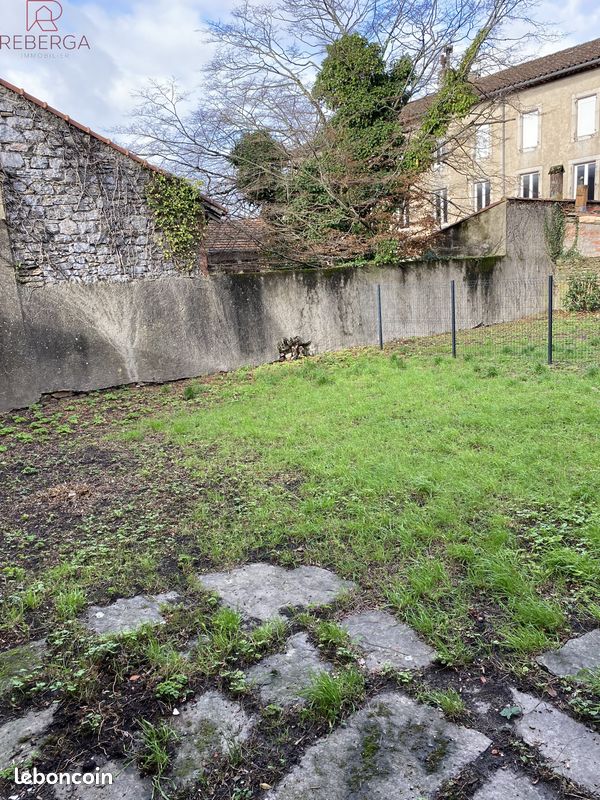 Appartement 4 pièces 67 m² · à Labastide-Rouairoux · 67 m² · 610 €/mois