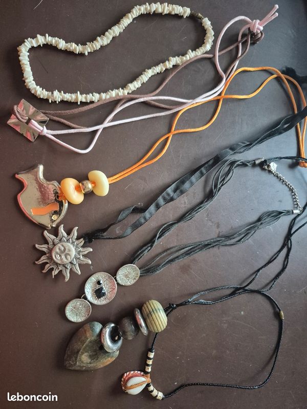 Lot Bijoux Anciens Fantaisie Vintage | Colliers Et Pièces Rares | Occasion Unique