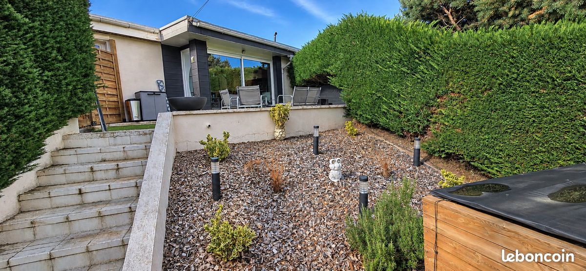 Maison 3 pièces 57 m² · à Sainte-Sigolène · 57 m² · 79 000 €
