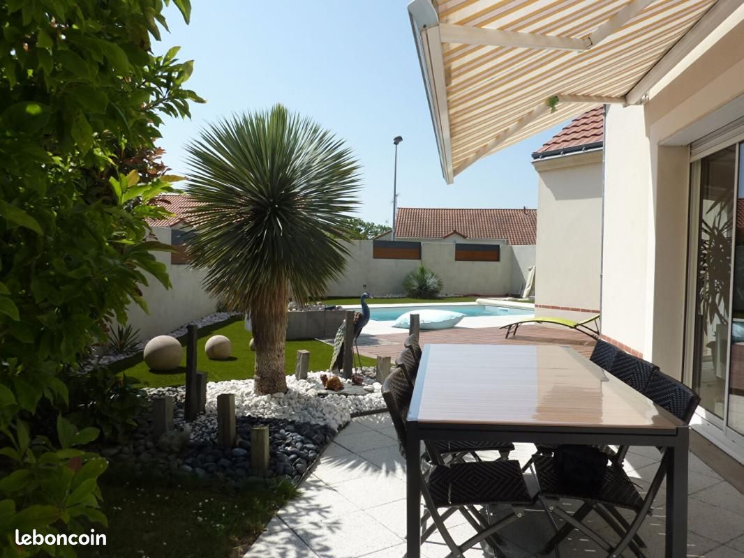 Maison 8 pièces 160 m² · à Cholet · 160 m² · 412 965 €