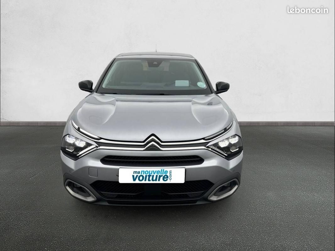 Citroën C4 BlueHDi 130 S&S EAT8 - Shine (image 2)