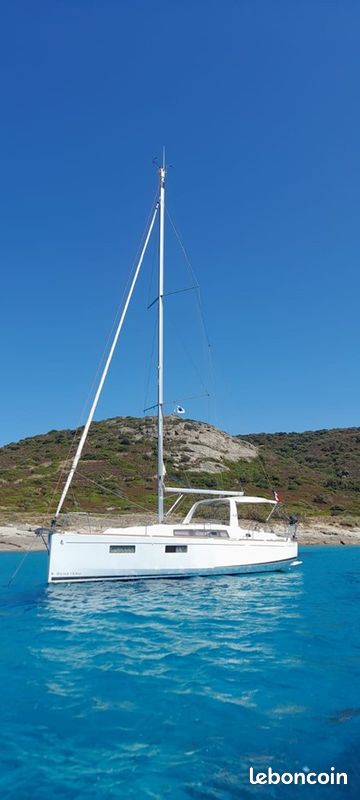 OCEANIS 35.1 (BENETEAU) — View photo 1