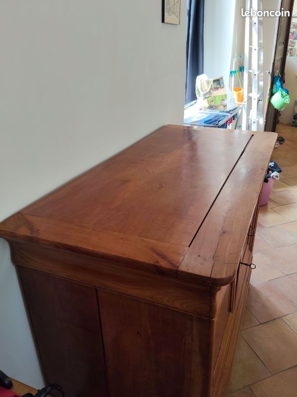Buffet ancien en bois massif – style rustique (image 7)