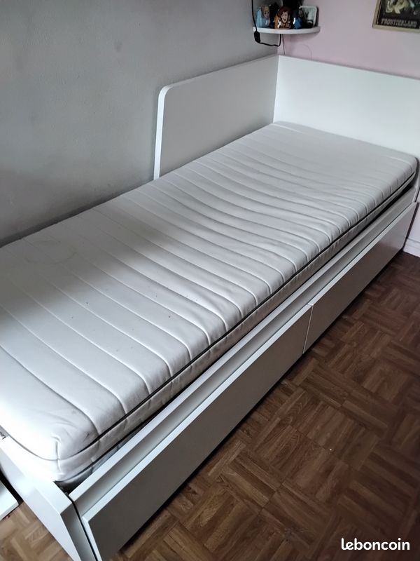 Lit Ikea FLEKKE (image 1)