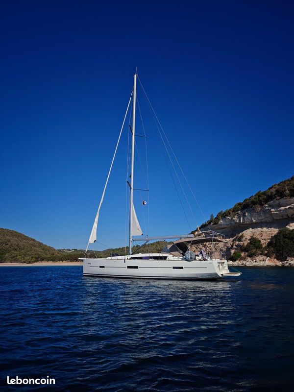 DUFOUR 310 GRAND LARGE — View photo 1