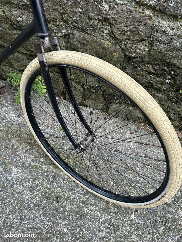 Velo course ancien ,1900 ,griffon - Vélos