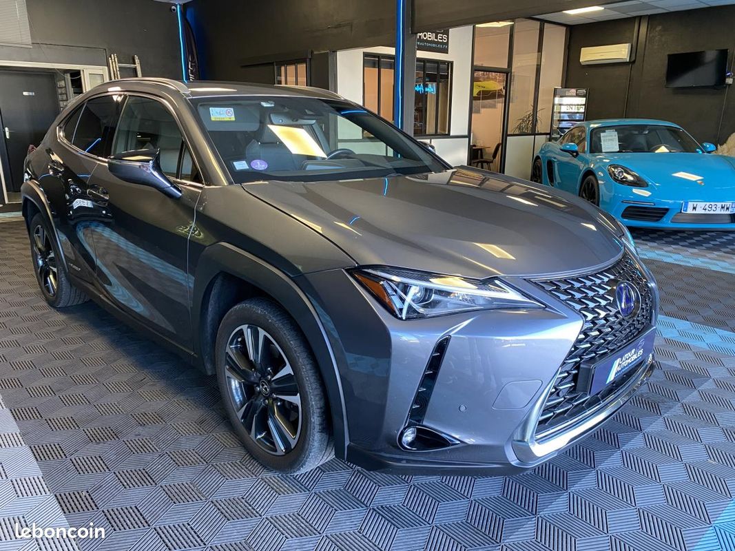 LEXUS UX 250h Hybrid FWD - 2.0 VVT-iE - Premium Edition - 184cv - Boîte auto - Garantie 12 mois (image 3)