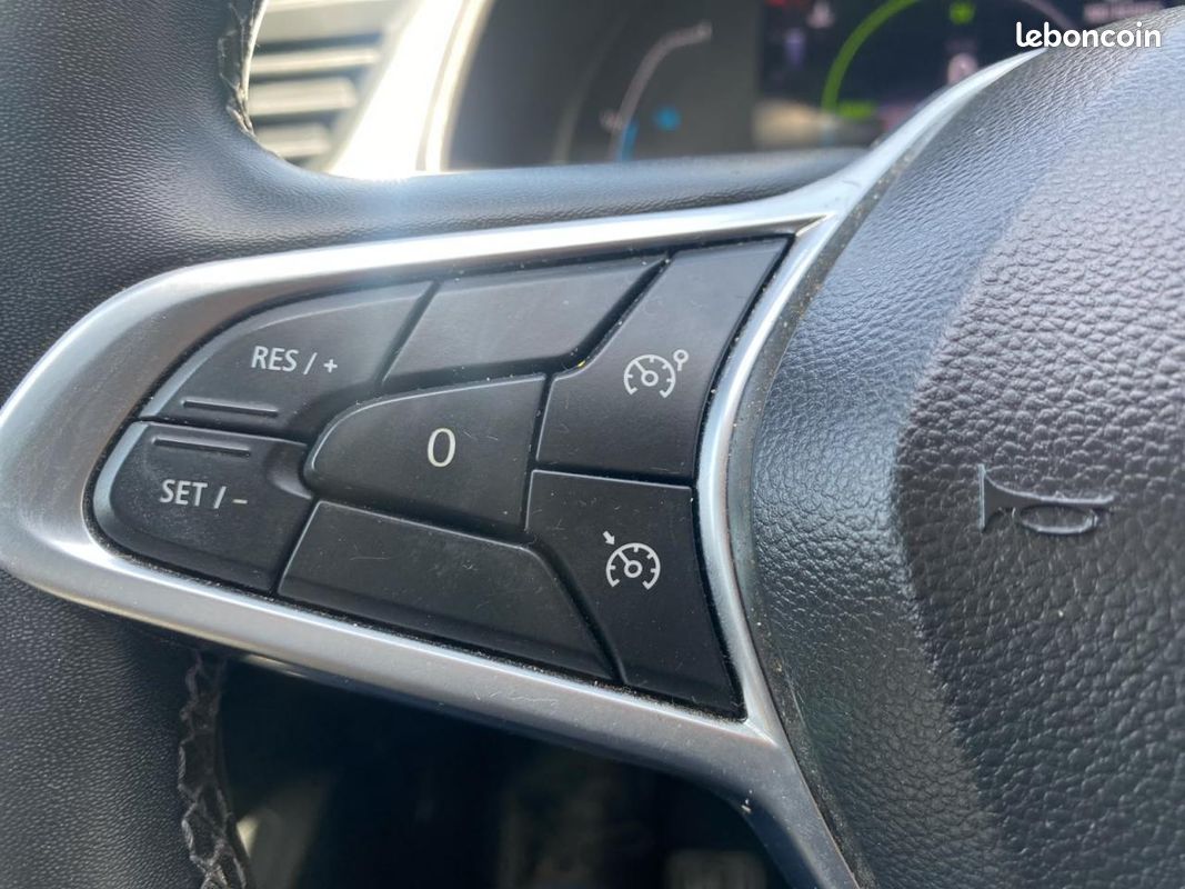 RENAULT CAPTUR 1.6 E-Tech Hybride - 145 - BVA multi-modes 2021 II Zen PHASE 1 (image 10)
