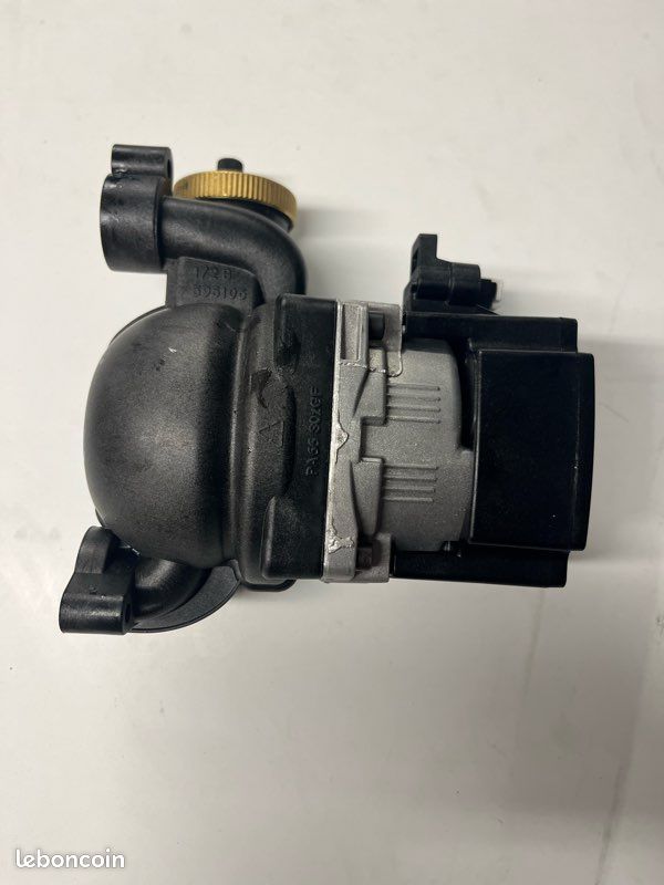 Circulateur grundfos UMPO 15/60 vaillant (image 3)
