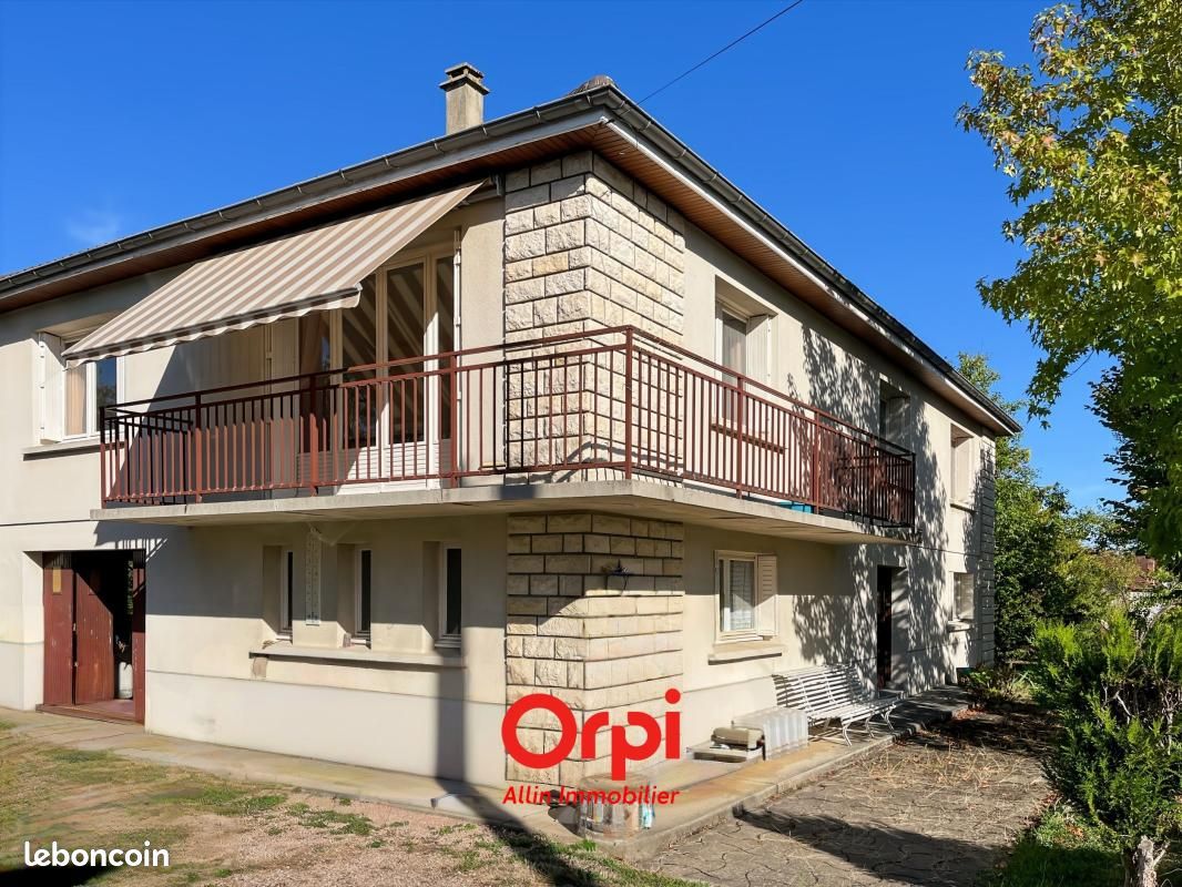 Maison 5 pièces 117 m² · à Montluçon · 117 m² · 141 000 €