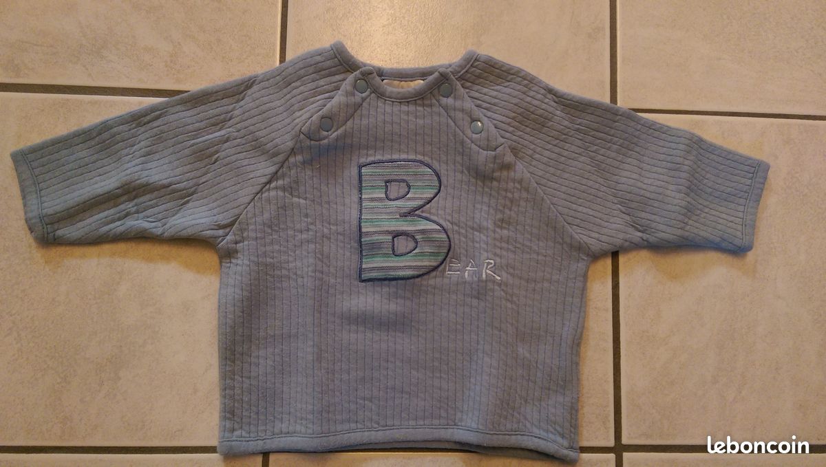 Pull bleu - Taille 9 mois (image 1)
