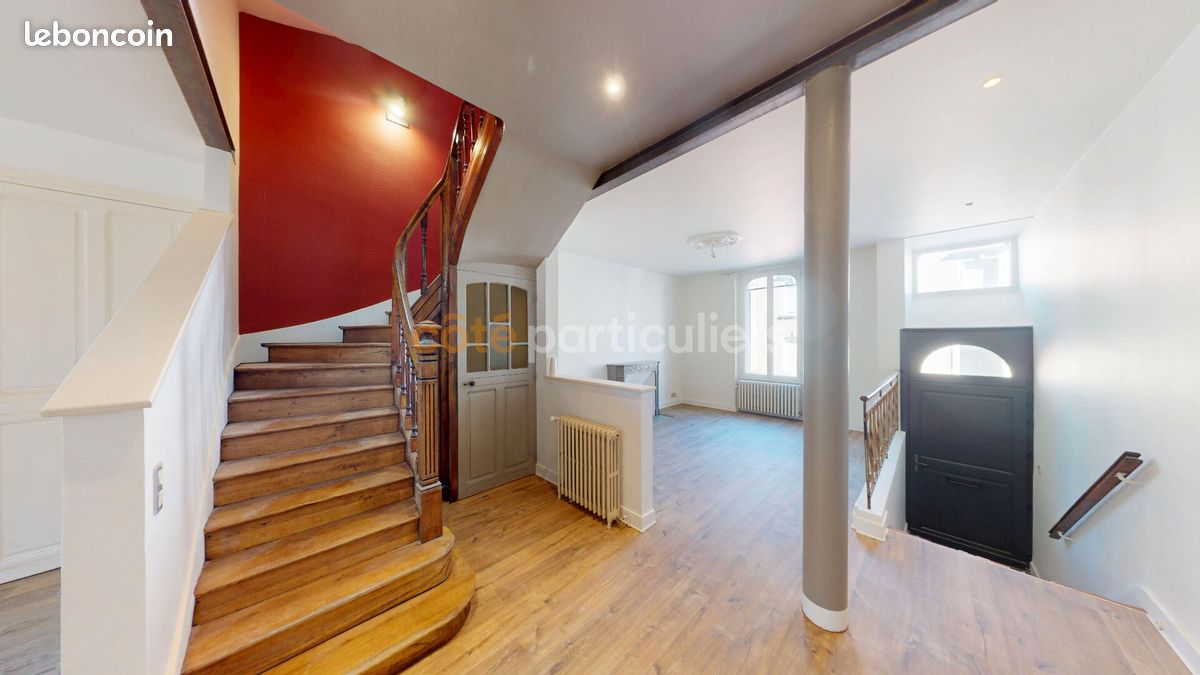 Maison 8 pièces 180 m² · à Cholet · 180 m² · 1 500 €
