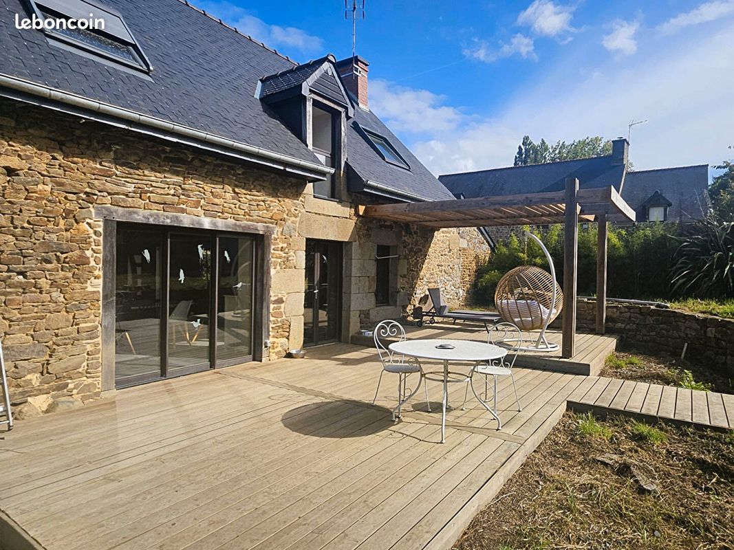 Maison 5 pièces 114 m² · à Cuguen · 114 m² · 348 400 €