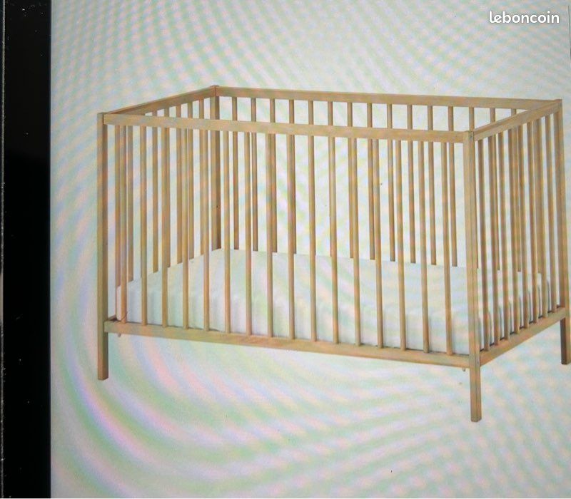 Lit bébé bois (image 1)