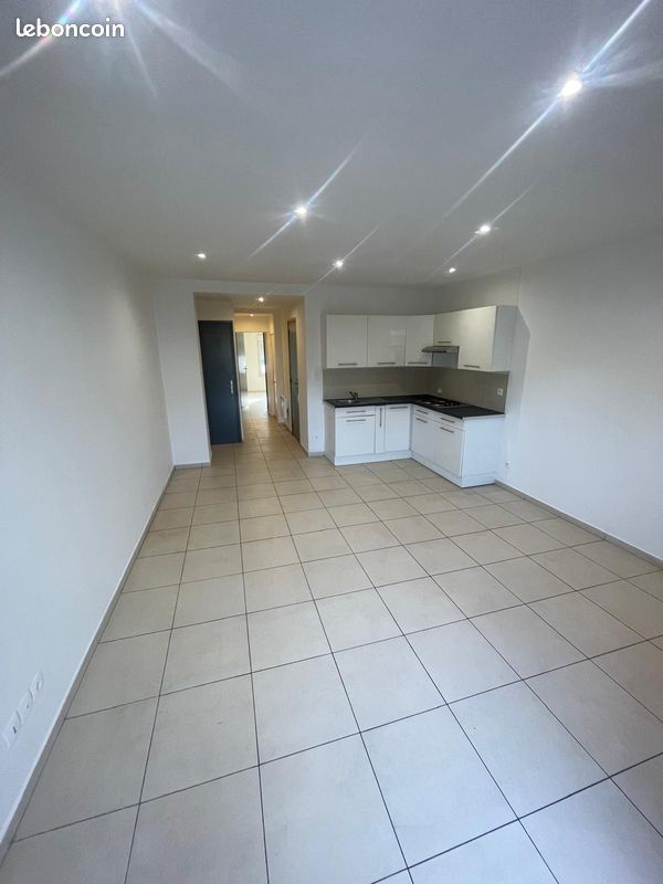 Appartement 2 pièces 47 m² · à Valenciennes · 47 m² · 639 €