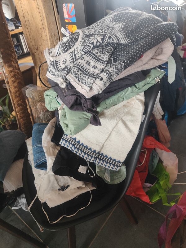 Lot de vêtements femme taille S (image 1)