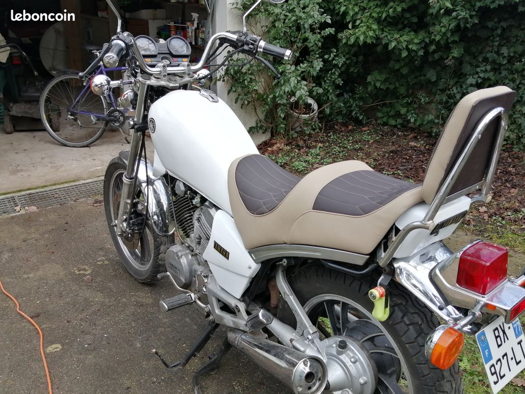 Carénage De Fourche Avant Pour Yamaha XV 500 Spécial - Pièce D'origine Japonaise Argentée - Occasion En état Correct