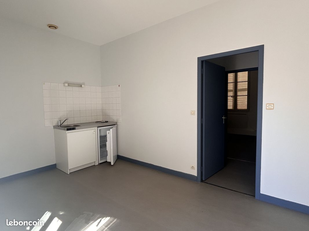 Appartement 2 pièces 31 m² · à Saint-Gaultier · 31 m² · 280 €/mois